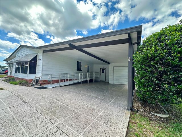 1704 LILLY LANE, The Villages, FL 32159