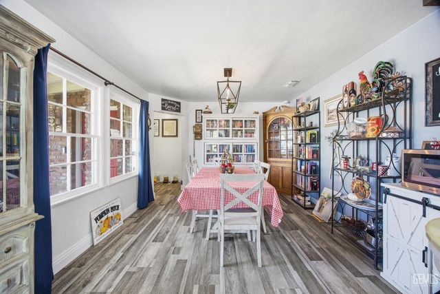 2500 Pine Street, Bakersfield, CA 93301