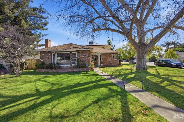 2500 Pine Street, Bakersfield, CA 93301