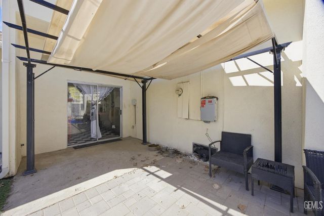 2500 Pine Street, Bakersfield, CA 93301