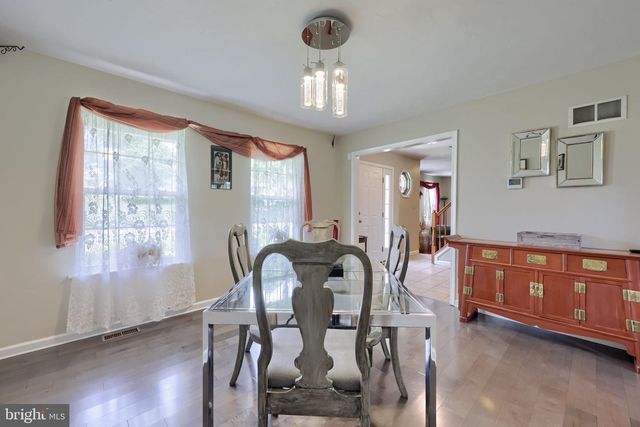 2455 BRANDYWINE LN, York, PA 17404