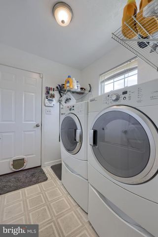 2455 BRANDYWINE LN, York, PA 17404
