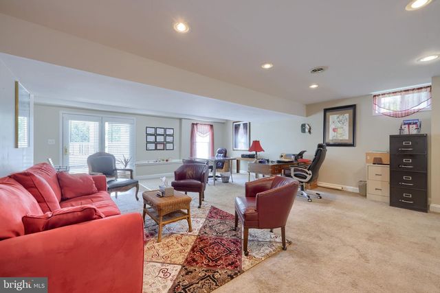 2455 BRANDYWINE LN, York, PA 17404