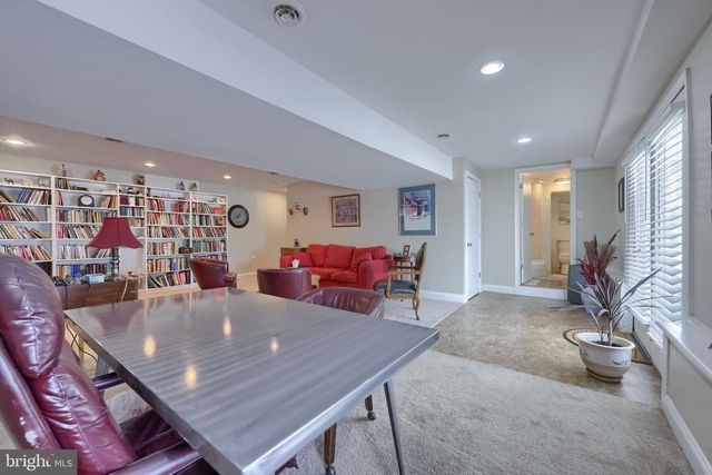 2455 BRANDYWINE LN, York, PA 17404