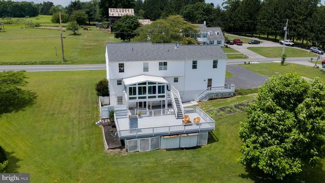 2455 BRANDYWINE LN, York, PA 17404