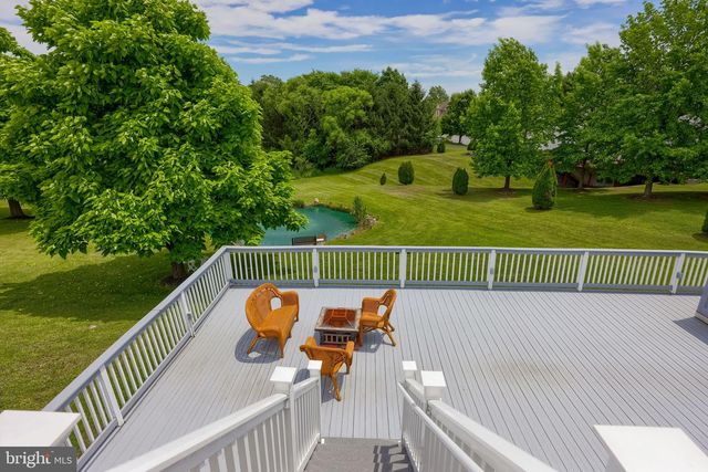 2455 BRANDYWINE LN, York, PA 17404