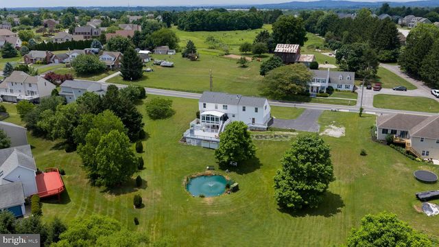2455 BRANDYWINE LN, York, PA 17404