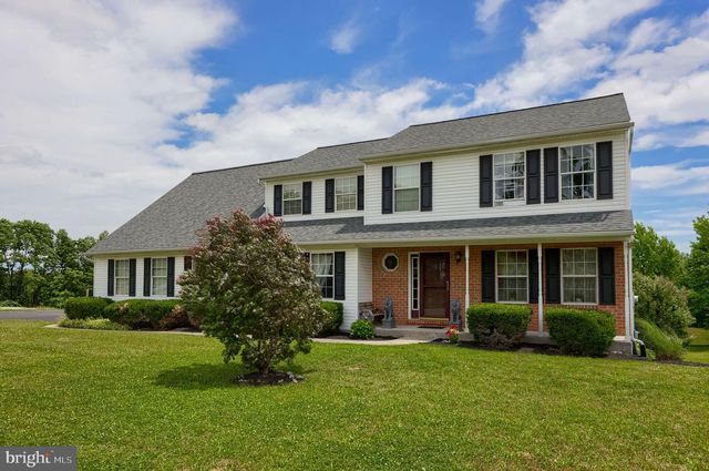 2455 BRANDYWINE LN, York, PA 17404
