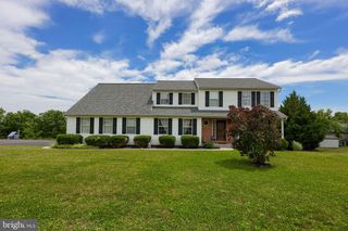 2455 BRANDYWINE LN, York, PA 17404