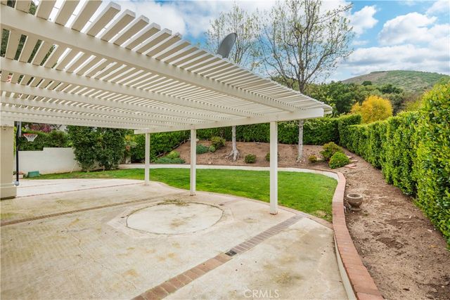 729 Maywood Court, Westlake Village, CA 91362