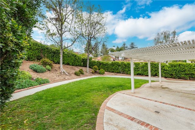 729 Maywood Court, Westlake Village, CA 91362