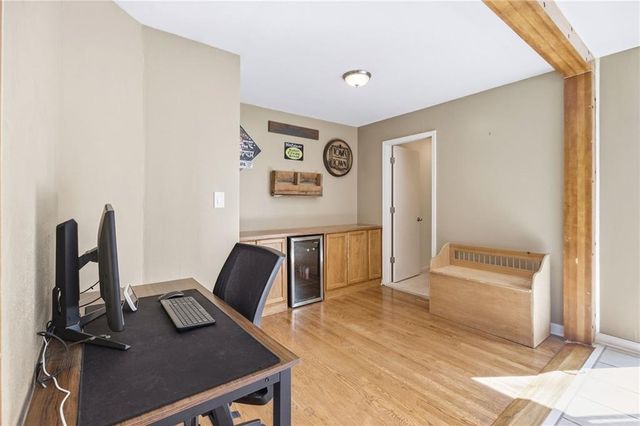 8519 W 69th Terrace, Overland Park, KS 66204