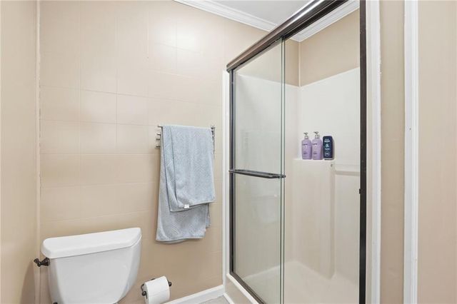 8519 W 69th Terrace, Overland Park, KS 66204