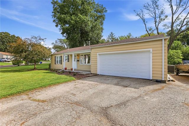 8519 W 69th Terrace, Overland Park, KS 66204