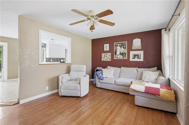 8519 W 69th Terrace, Overland Park, KS 66204