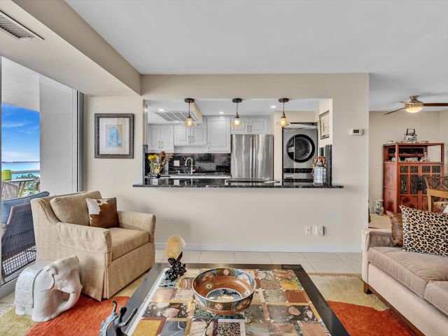 2841 N Ocean Boulevard 1708, Fort Lauderdale, FL 33308