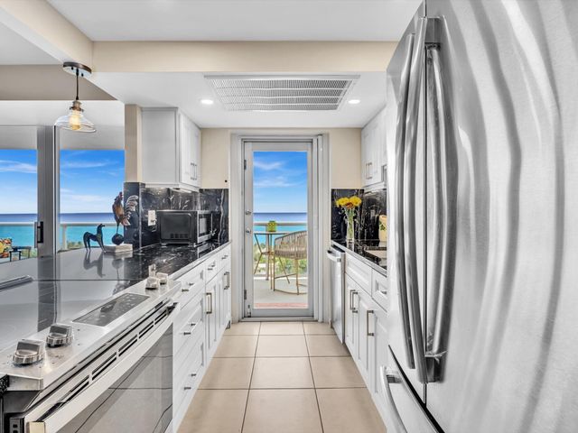 2841 N Ocean Boulevard 1708, Fort Lauderdale, FL 33308