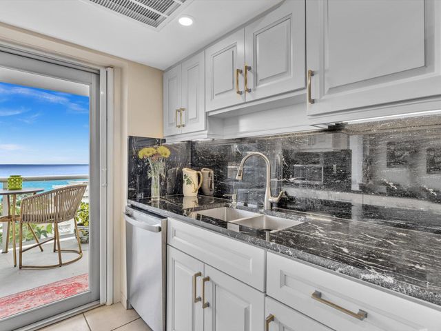 2841 N Ocean Boulevard 1708, Fort Lauderdale, FL 33308