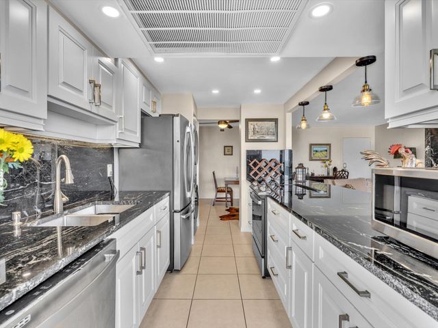 2841 N Ocean Boulevard 1708, Fort Lauderdale, FL 33308