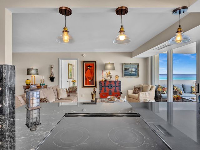 2841 N Ocean Boulevard 1708, Fort Lauderdale, FL 33308