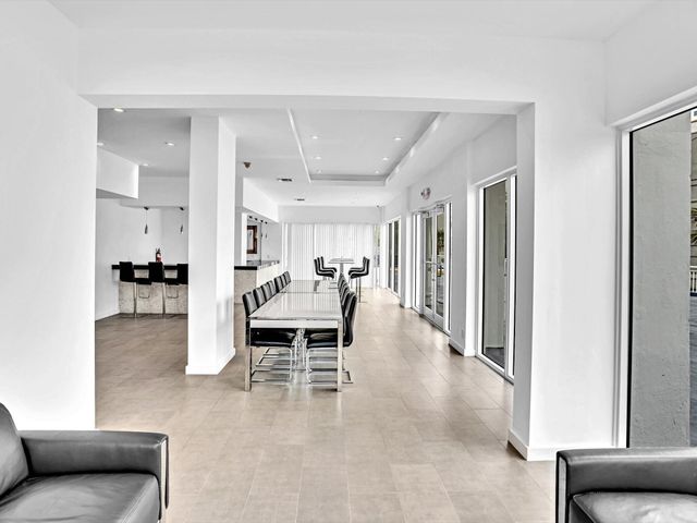 2841 N Ocean Boulevard 1708, Fort Lauderdale, FL 33308