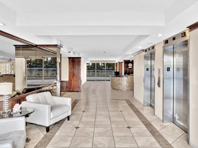 2841 N Ocean Boulevard 1708, Fort Lauderdale, FL 33308