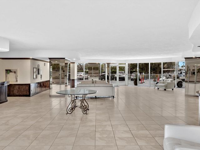 2841 N Ocean Boulevard 1708, Fort Lauderdale, FL 33308