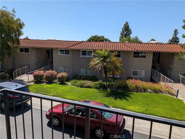 2292 Via Puerta B, Laguna Woods, CA 92637