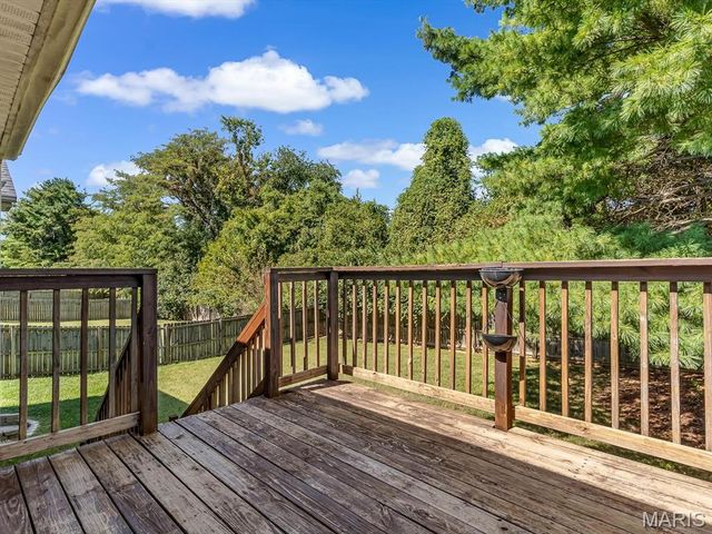 145 Pine Hollow Lane, Collinsville, IL 62234