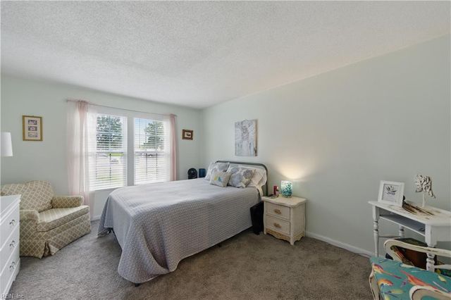 5600 Landfall DR # 102, Virginia Beach, VA 23462