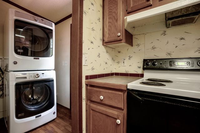 1280 Calvert RD, Vinton, VA 24179