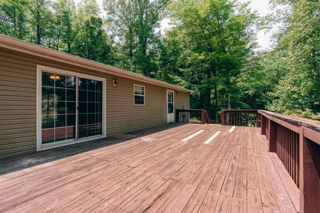 1280 Calvert RD, Vinton, VA 24179