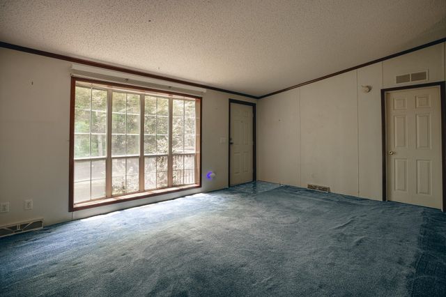 1280 Calvert RD, Vinton, VA 24179