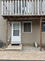 149 Forest Avenue B, Fox Lake, IL 60020