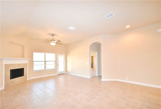 122 Eagle Feather, Waxahachie, TX 75165