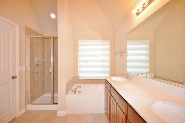 122 Eagle Feather, Waxahachie, TX 75165