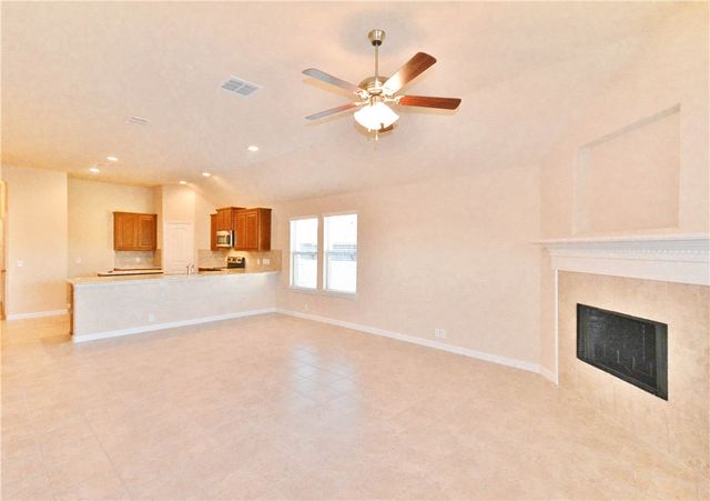122 Eagle Feather, Waxahachie, TX 75165