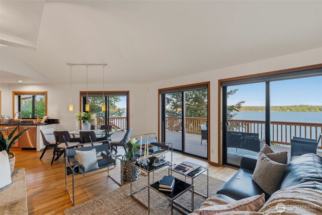 11318 Vipond Drive NW, Gig Harbor, WA 98329