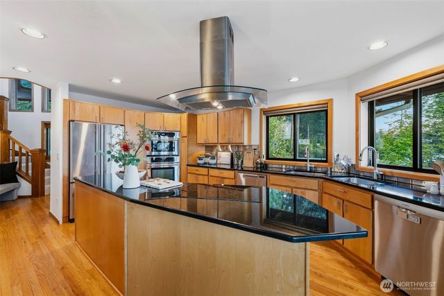 11318 Vipond Drive NW, Gig Harbor, WA 98329