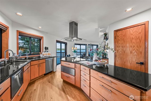 11318 Vipond Drive NW, Gig Harbor, WA 98329