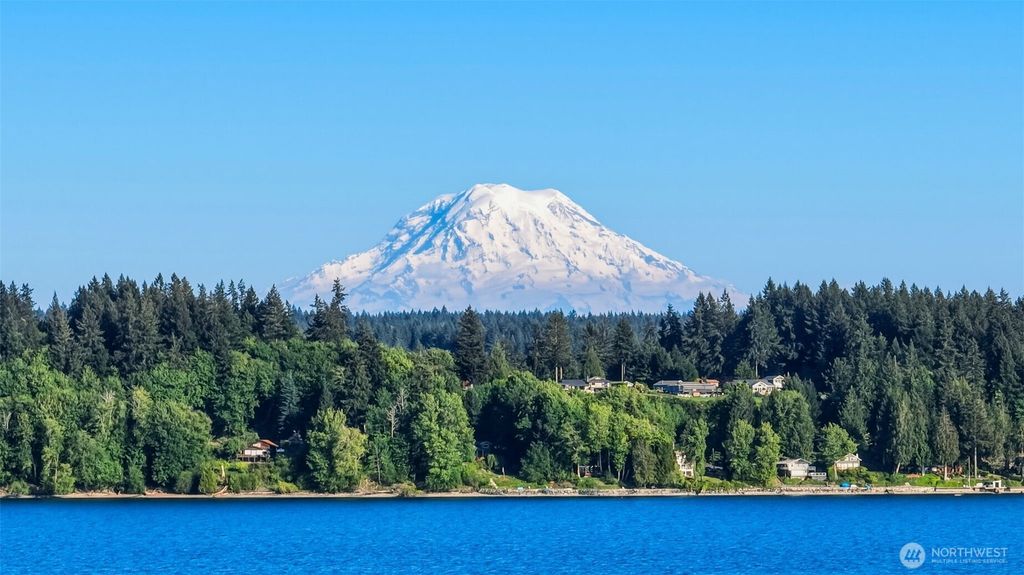 11318 Vipond Drive NW, Gig Harbor, WA 98329