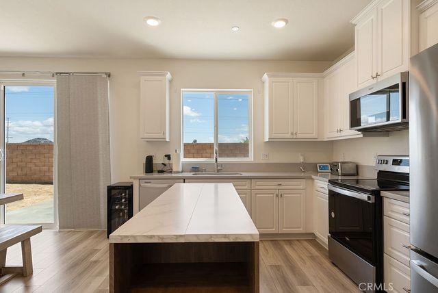 28443 Sandy Plains, Nuevo, CA 92567