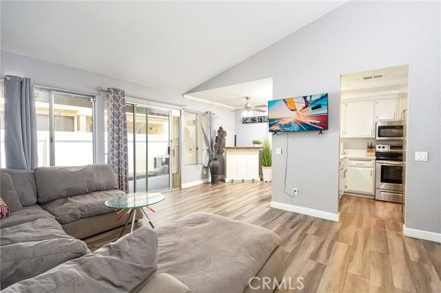 1031 S Palmetto Avenue W8, Ontario, CA 91762