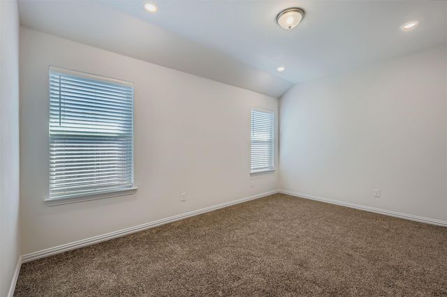 154 Eagle Ford DR, Kyle, TX 78640