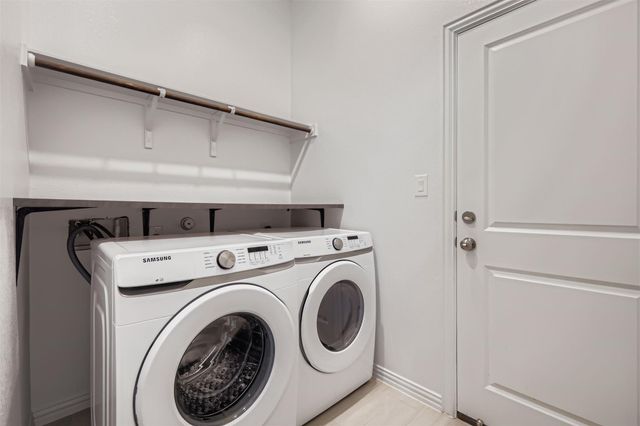 154 Eagle Ford DR, Kyle, TX 78640