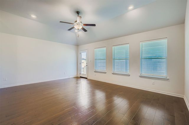 154 Eagle Ford DR, Kyle, TX 78640