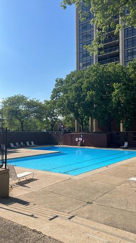 2921 S Michigan Avenue 413, Chicago, IL 60616