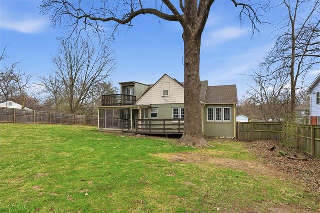 3014 Shrine Park Road, Leavenworth, KS 66048