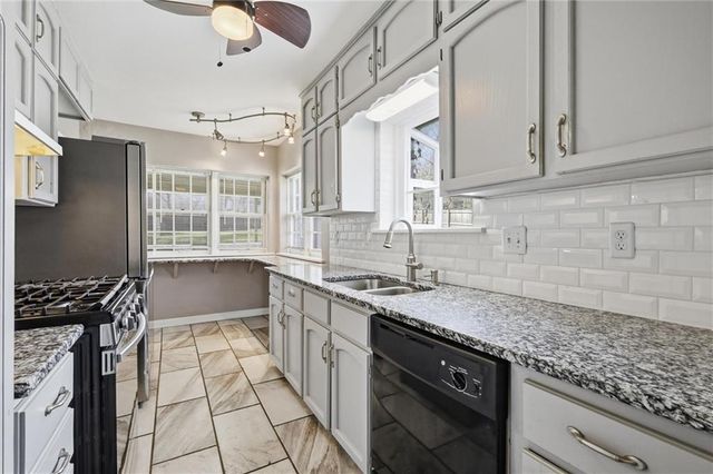 3014 Shrine Park Road, Leavenworth, KS 66048