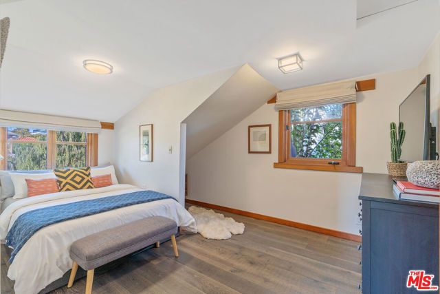 706 Navy Street, Santa Monica, CA 90405